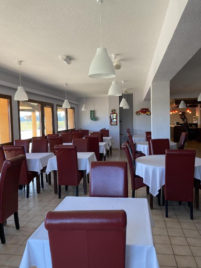 Brit Hotel Essentiel Moulins Avermes المظهر الخارجي الصورة