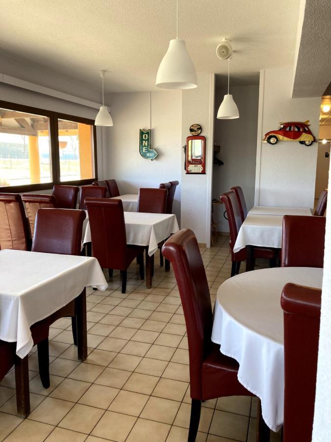 Brit Hotel Essentiel Moulins Avermes المظهر الخارجي الصورة