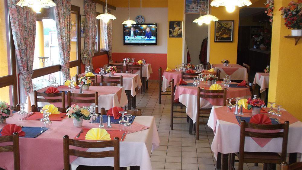 Brit Hotel Essentiel Moulins Avermes المظهر الخارجي الصورة